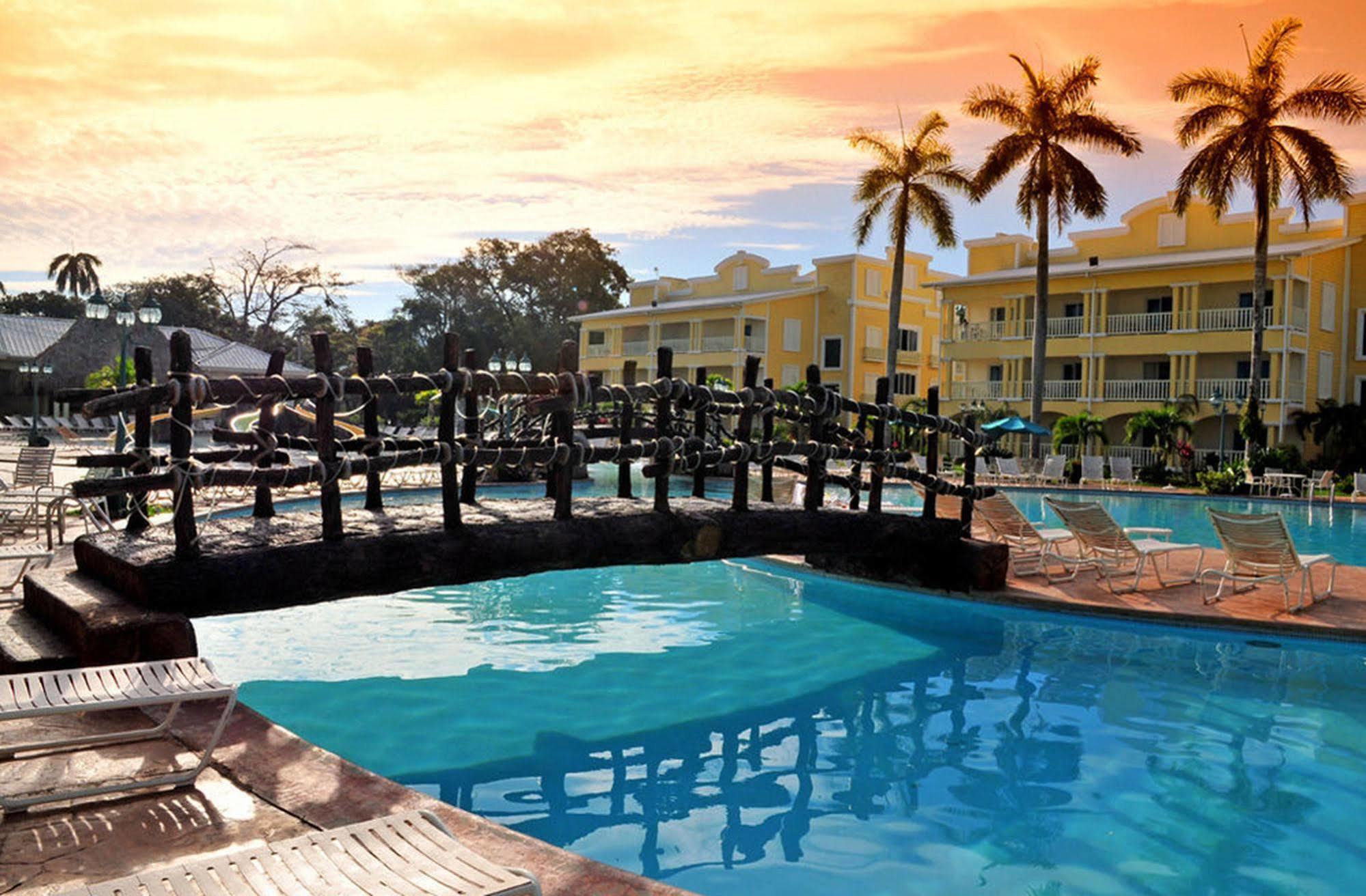 Telamar Resort Exteriér fotografie